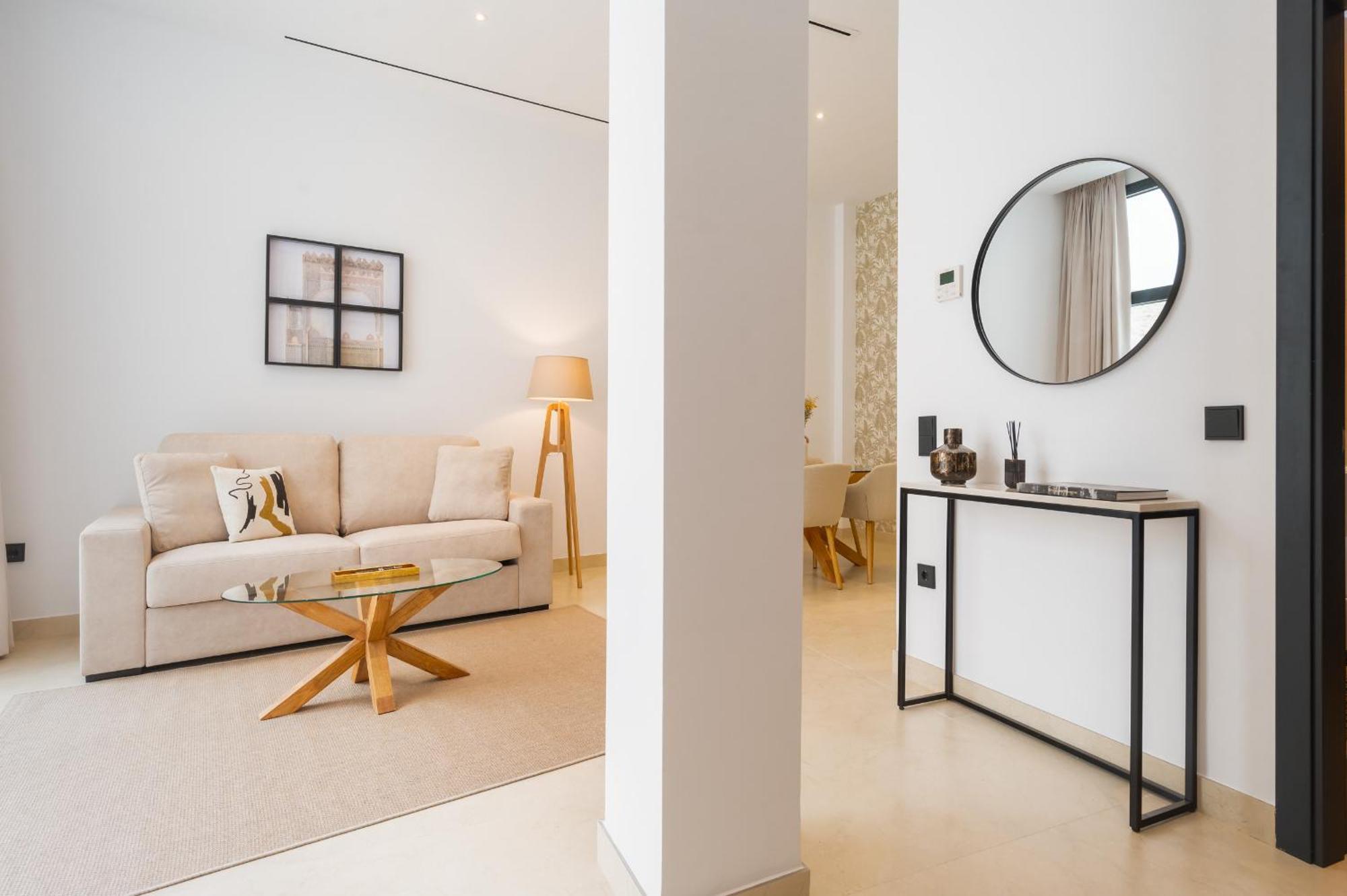 New Design Apartment - Private Patio - Gallos 2 Seville Exterior photo